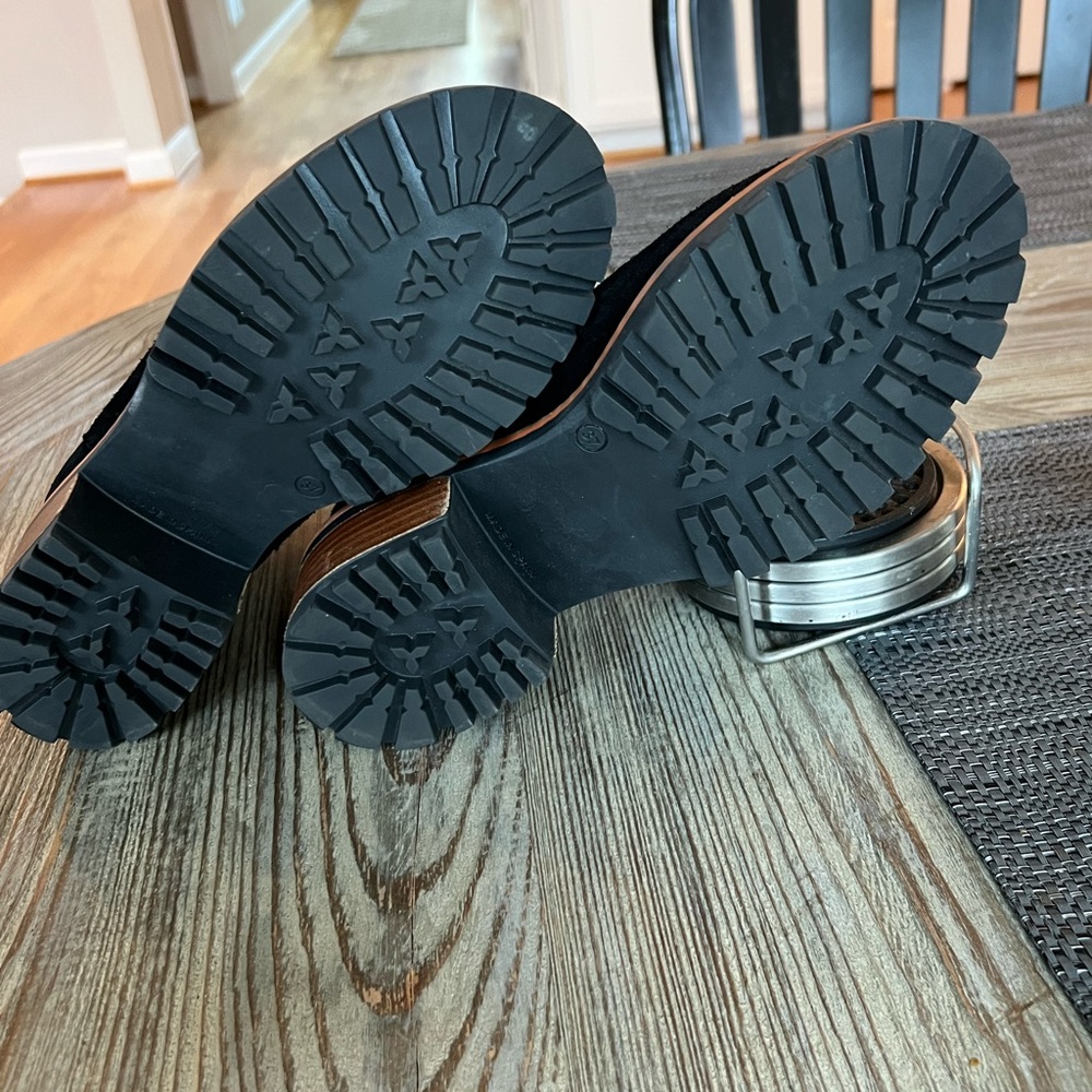 Ladies boots - Picture 3 of 3
